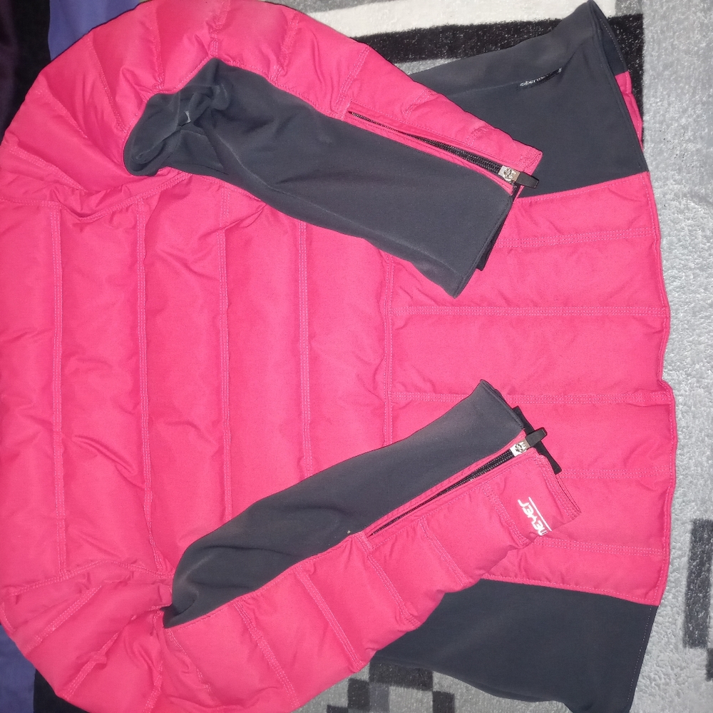 Down Jacket - Picture 8 of 9